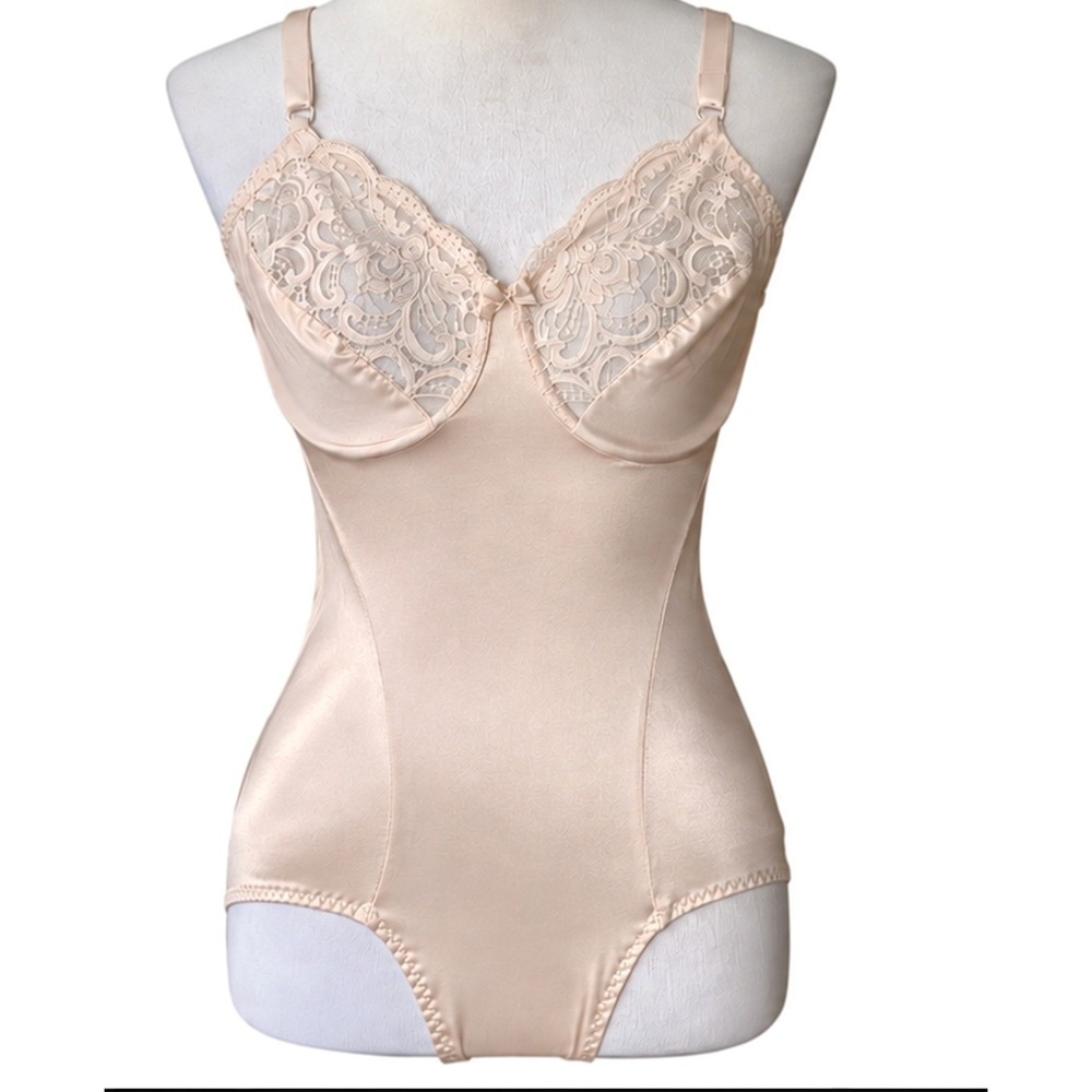 Vintage Olga 42007 Lace Bodysuit Underwire Shaper Teddy Lingerie Teddie 34D